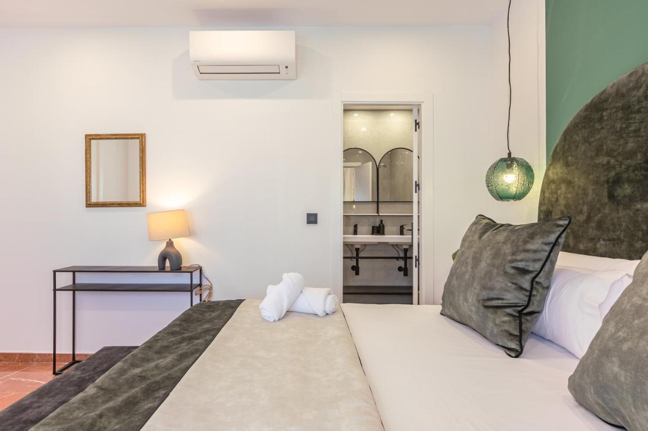 Isg Apartments Catedral Севилья Экстерьер фото