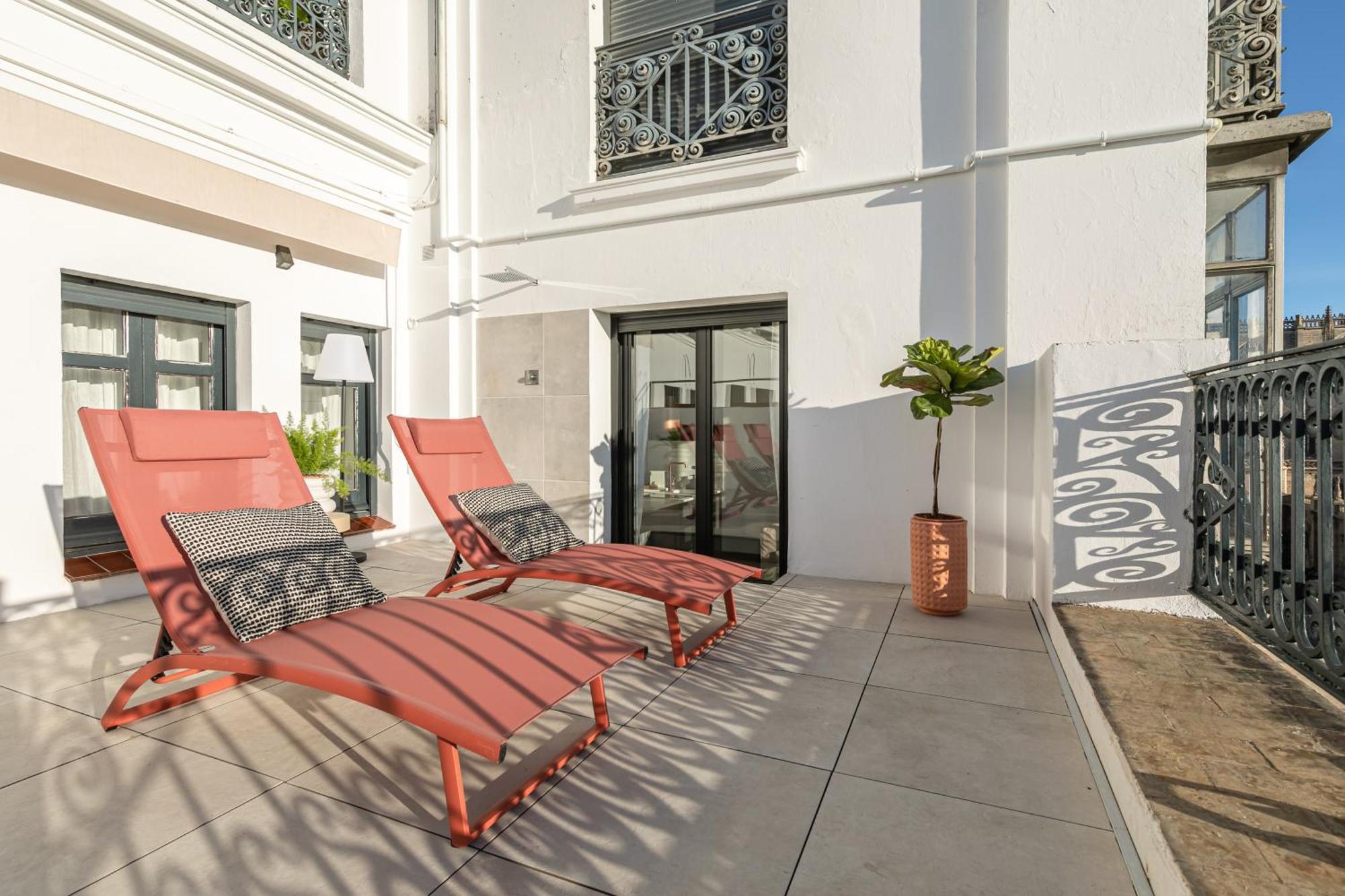 Isg Apartments Catedral Севилья Экстерьер фото
